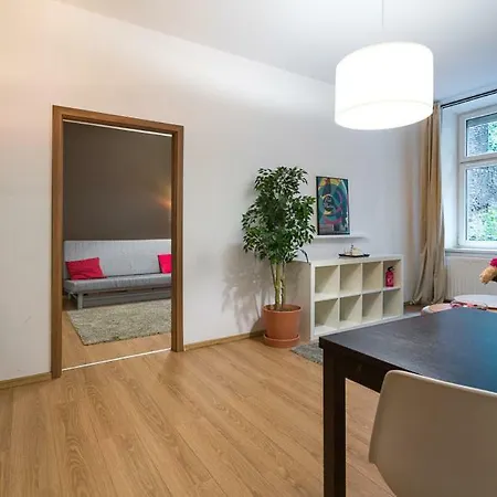 アパート Przestronny Apartament 300m Od Dworca Glownego クラクフ