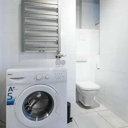 Przestronny Apartament 300m Od Dworca Glownego