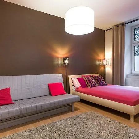 Przestronny Apartament 300m Od Dworca Glownego アパート *