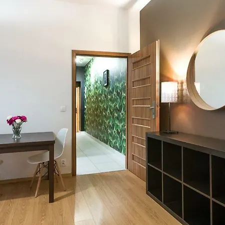 Lägenhet Przestronny Apartament 300m Od Dworca Glownego Kraków