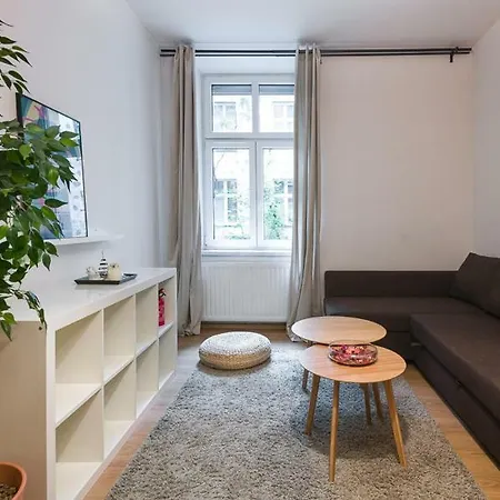 Przestronny Apartament 300m Od Dworca Glownego アパート *